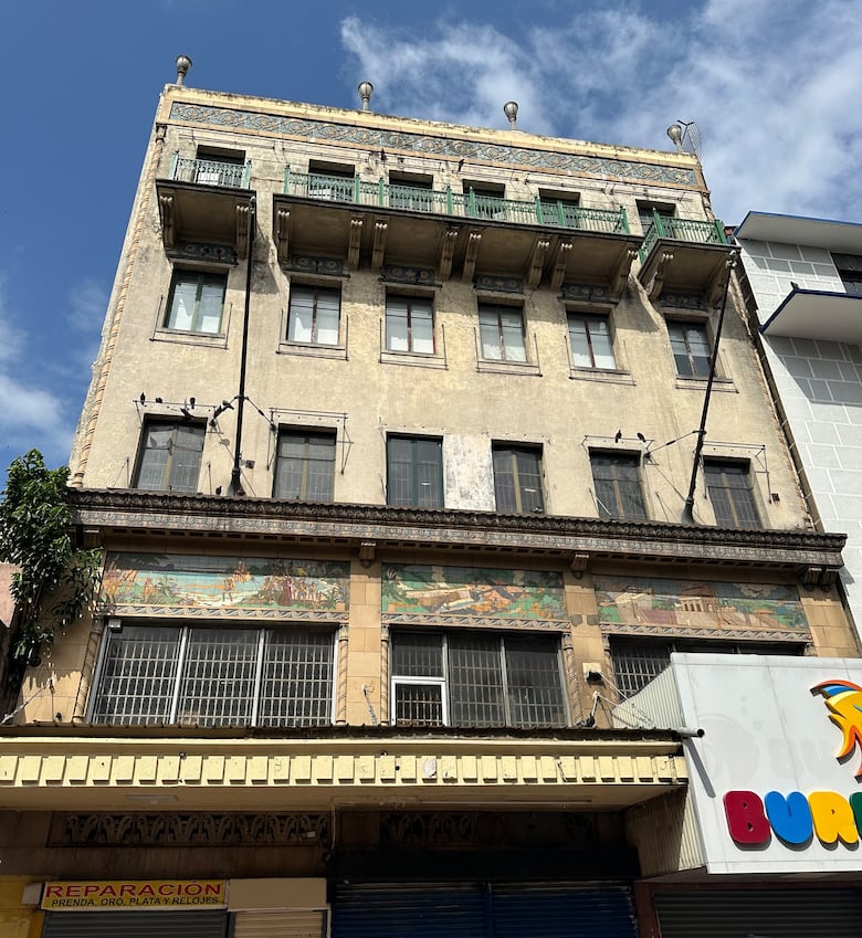 El alma y la nostalgia de los edificios de La Central