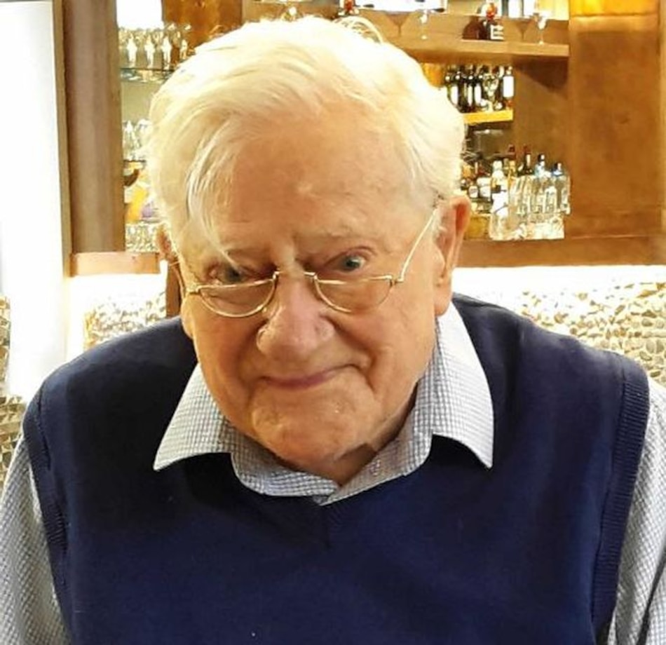 Muere a los 96 años Richard Adams, autor de 'La colina de Watership'