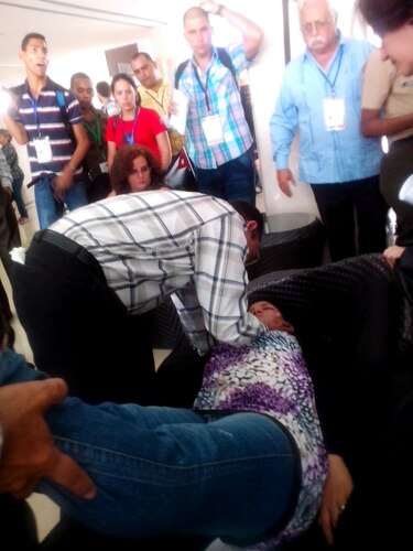 Aumenta tensión en foro de la sociedad civil por choque entre cubanos