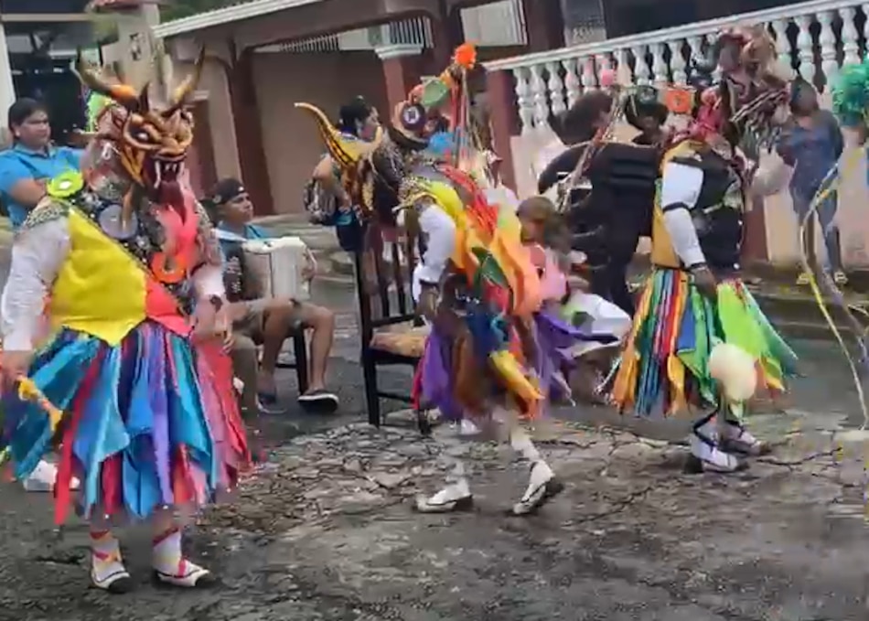 Danza del Gran Diablo llena de color y tradición las calles de La Chorrera