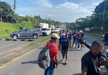 22 horas de la capital a Los Santos; la odisea de viajar al interior del país en medio de la crisis