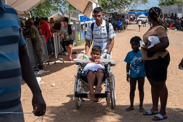 Niños migrantes en Panamá: aumento del 35% en menores no acompañados por Darién