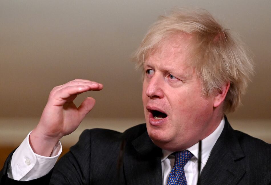 Boris Johnson: Variante británica del coronavirus apunta a una mayor mortalidad