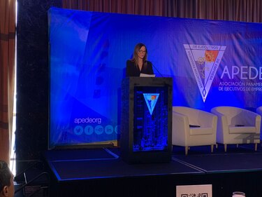 Debaten los desafíos de Panamá para atraer inversión y reducir la desigualdad