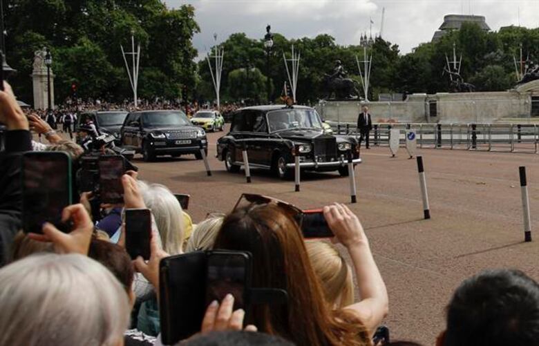 Las imágenes del día en que Carlos III fue proclamado nuevo rey
