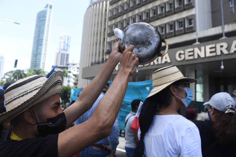 La escueta respuesta de la Contraloría sobre los auxilios económicos del Ifarhu