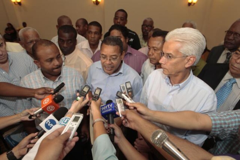 No se ha suspendido el diálogo: Fábrega