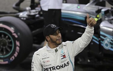 Lewis Hamilton  consigue la 'pole position' en Abu Dabi