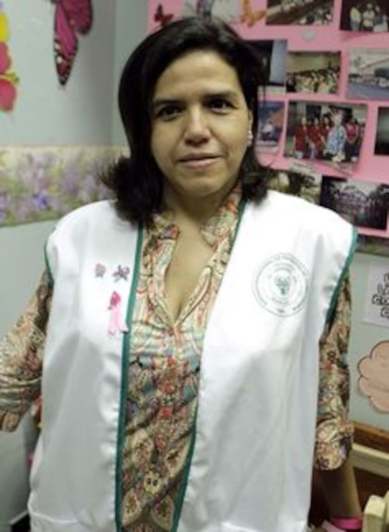 Mujeres que comparten sus días apoyando a pacientes con cáncer