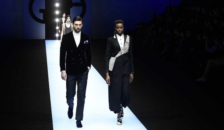 Contra la moda del espectáculo, Giorgio Armani aporta su clasicismo