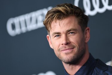 Chris Hemsworth dice que se identifica más con los personajes graciosos que con los héroes