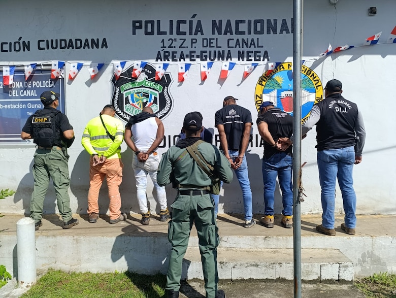 Autoridades frenan quema ilegal en cerro Patacón y detienen a cinco personas