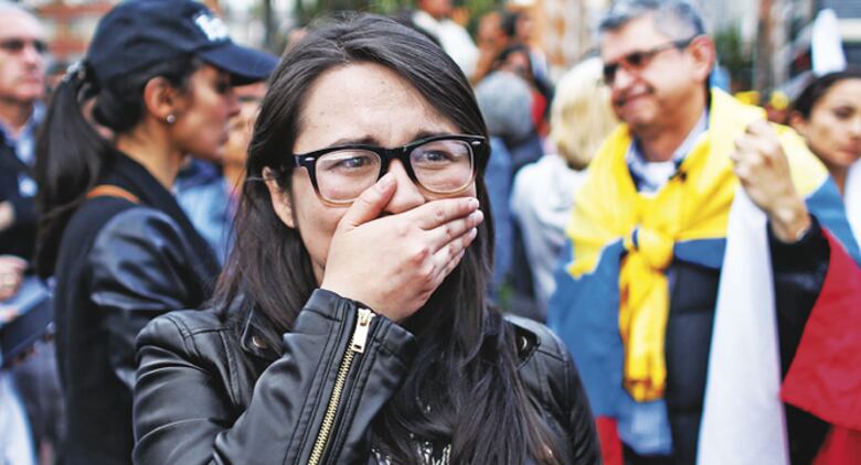 Gana el ‘no’; Juan Manuel Santos llama al diálogo