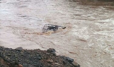 Sinaproc monitorea ríos en Azuero; fuerte corriente arrastra picop en Pesé