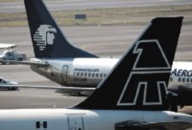 G. Posada compra Mexicana de Aviación