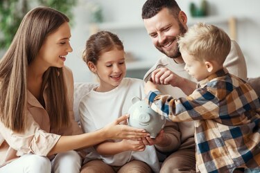 La importancia del ahorro en el hogar