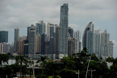 Déficit fiscal se dispara 41.8% por menores ingresos
