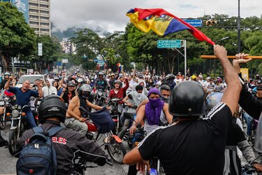 Con protestas, venezolanos han expresado su rechazo a la reelección de Maduro; así ha transcurrido la jornada