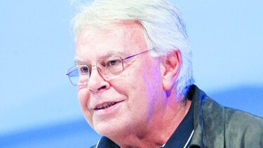 Felipe González reitera que el lunes viajará a Venezuela