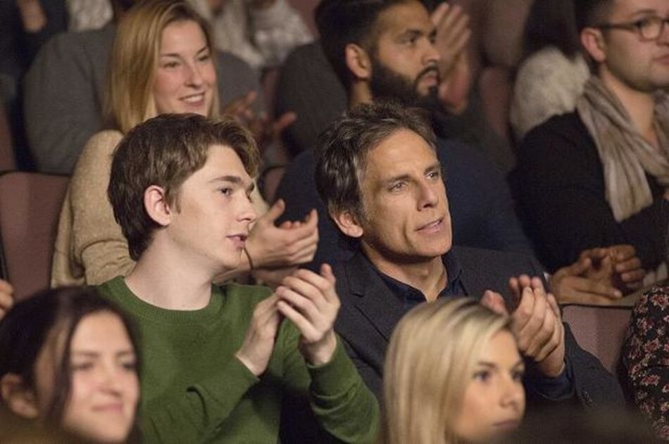 Viaje en auto ayuda a astros de 'Brad's Status' a conectarse