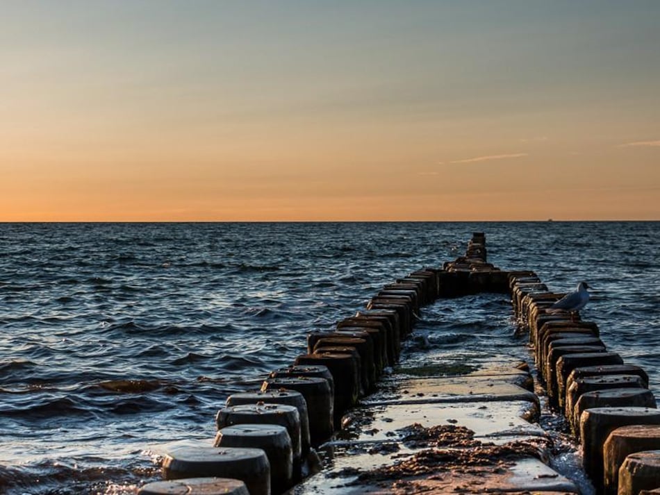La OTAN enviará dos barcos al Báltico en respuesta a daños a cables submarinos
