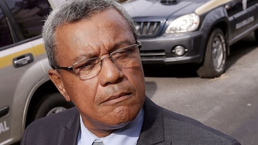 Fiscal Eduardo Peñaloza intenta justificar su gestión