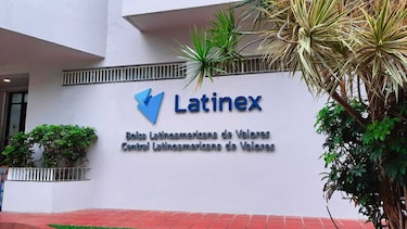 Mercado de valores repunta 20%