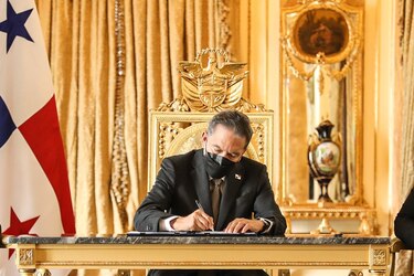 Cortizo, sin definir proyectos de ley aprobados por la Asamblea
