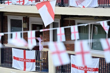 Policía británica desaconseja aglomeraciones para el Inglaterra-Italia por la variante Delta