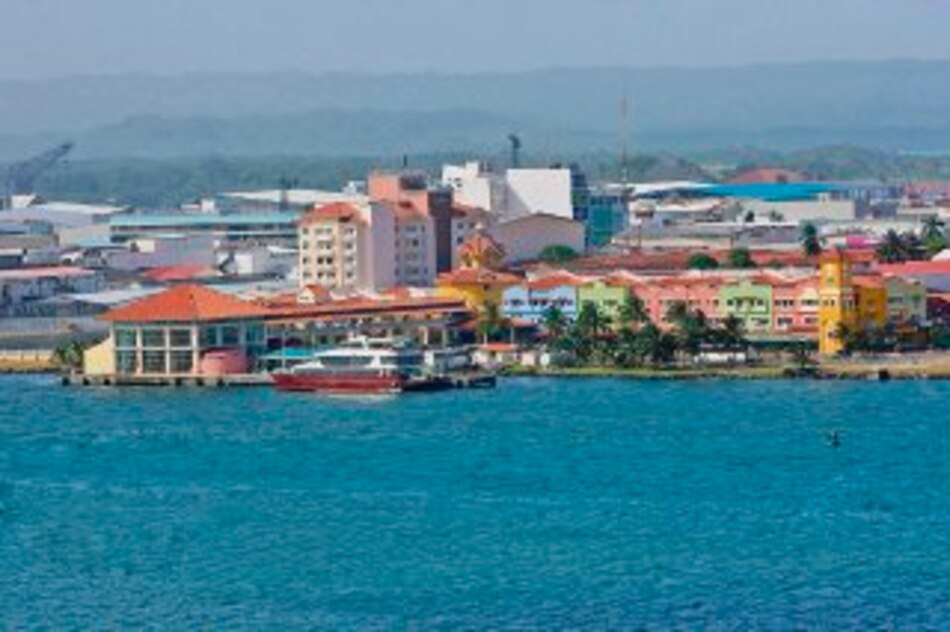 Retoman 'ferry' entre Colón y Cartagena