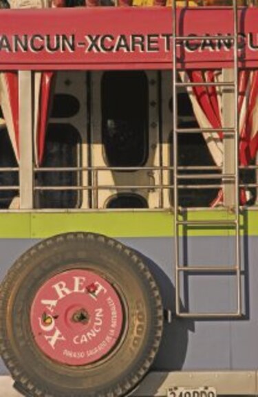 Xcaret, danza y música