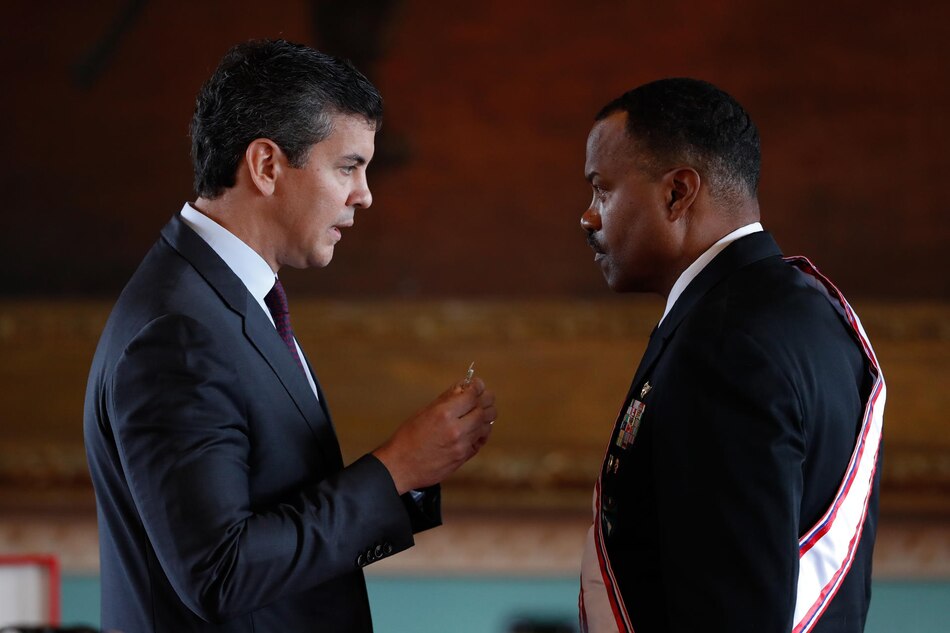 Jefe del Comando Sur destaca relación de confianza con Paraguay para defender la democracia