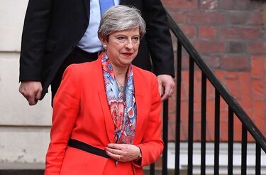 Theresa May pierde mayoría absoluta en el parlamento