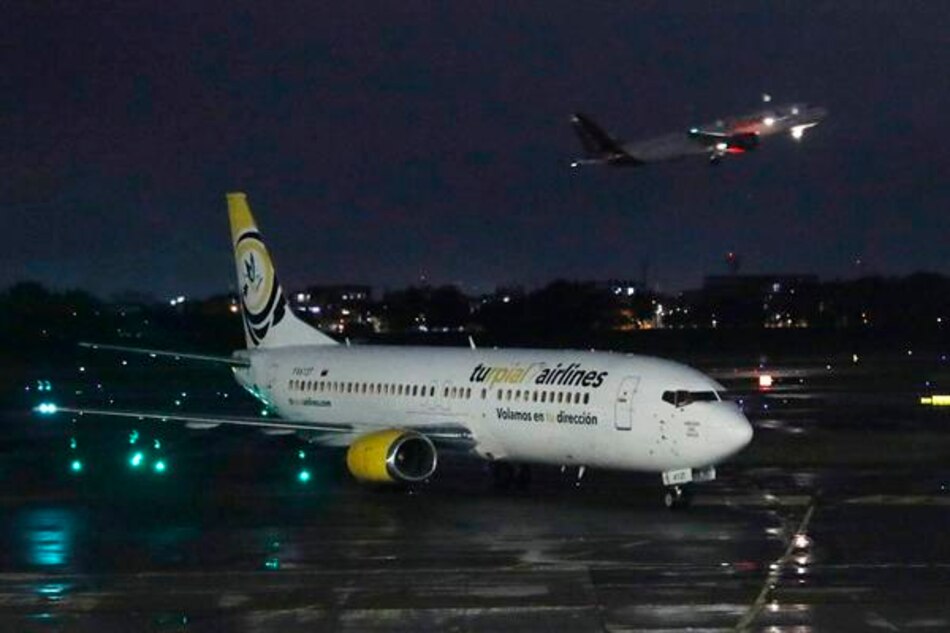 Aterriza en Bogotá el primer vuelo de Venezuela