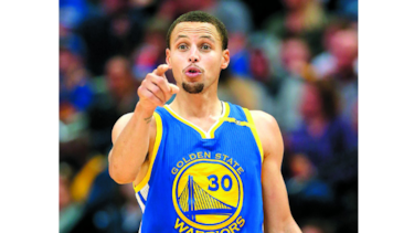 Siguen los conflictos de Curry