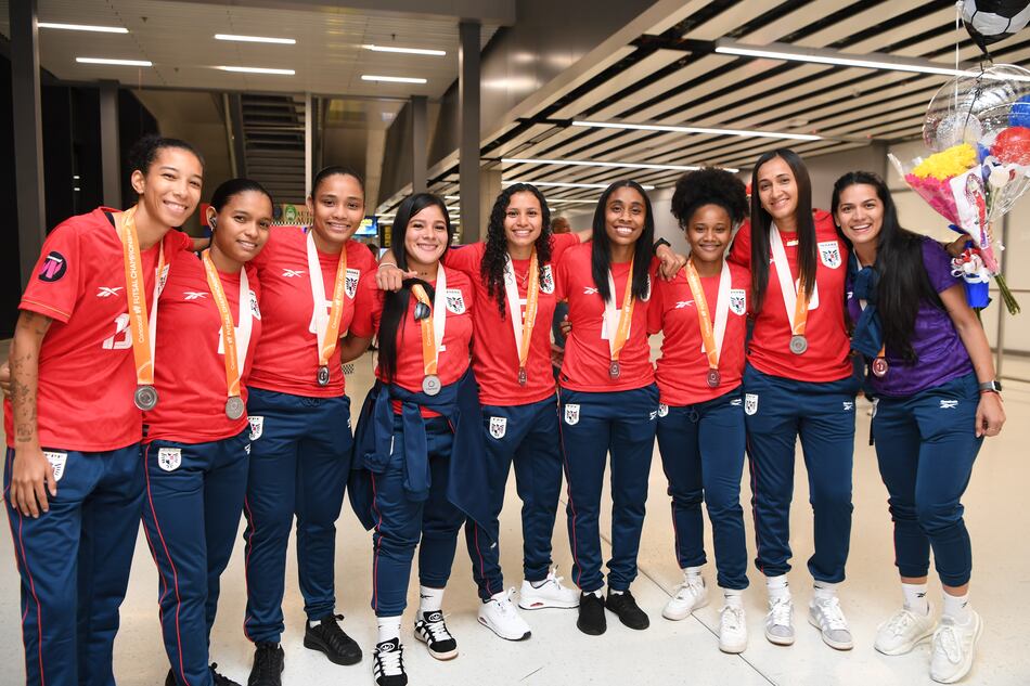 ¡Las reinas del futsal ya están en casa tras clasificar al Mundial de Filipinas!