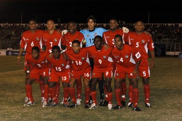 Jaime Penedo y Blas Pérez, en otro partido ante Dinamarca