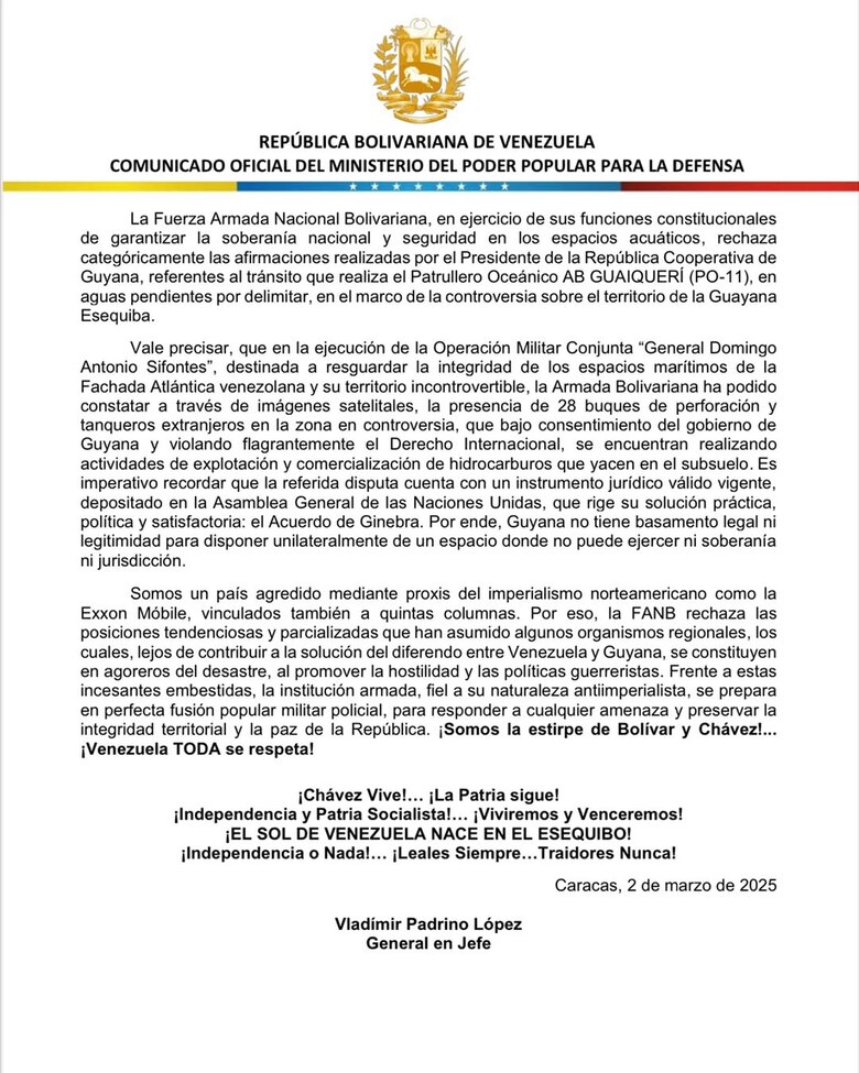 Venezuela responde a Guyana que su buque de guerra estaba en ‘aguas pendientes por delimitar’