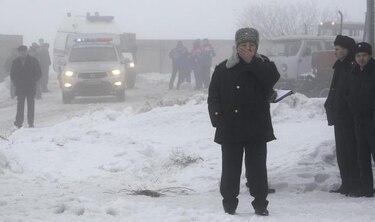 21 muertos al estrellarse avión en Kazajistán