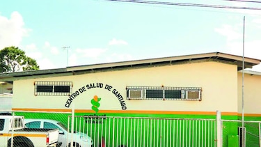 Delincuentes hurtan equipos en Centro de Salud de Santiago