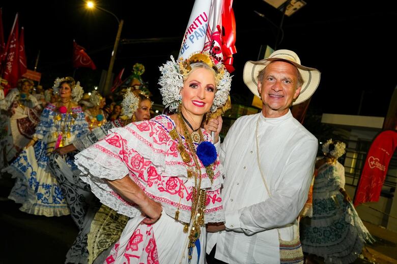 ¡Seco Herrerano rinde homenaje a nuestras tradiciones!