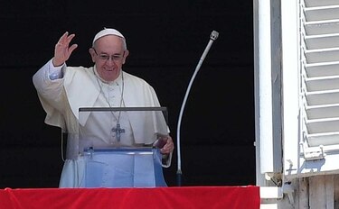 Papa Francisco aboga por aceptar migrantes como muestra de hermandad