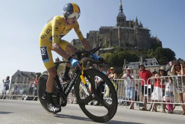 Froome gana la segunda etapa y reafirma su liderato