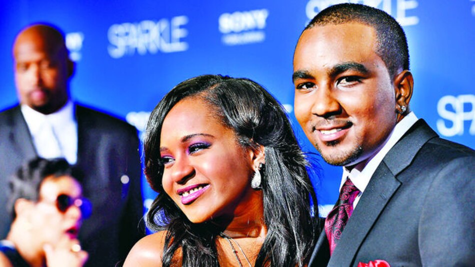 Hija de Whitney Houston será desconectada