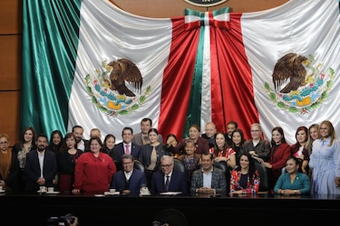 Quién es Rubén Rocha, el gobernador de Sinaloa e histórico aliado de AMLO al que EU acusa de colaborar con ‘Los Chapitos’