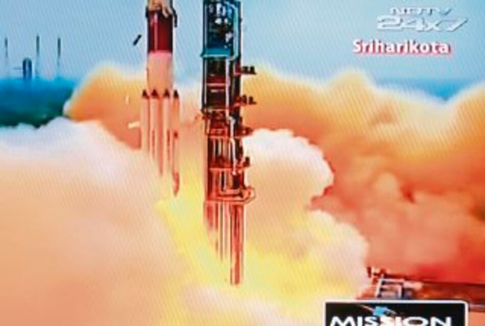 India lanza cohete espacial con rumbo al planeta rojo