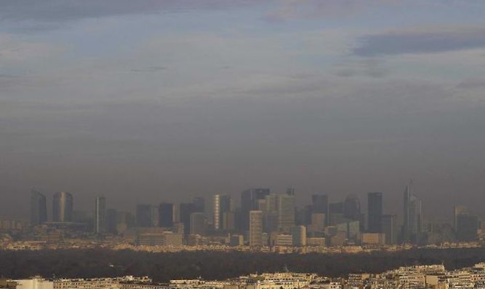 Alertan por alta contaminación ambiental en París