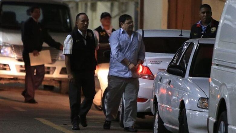 Luis Cucalón llega a Medicina Legal para evaluación