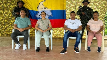Dejan en libertad a cuatro personas secuestradas por disidentes de las FARC en Colombia