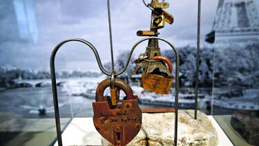París subasta candados del amor